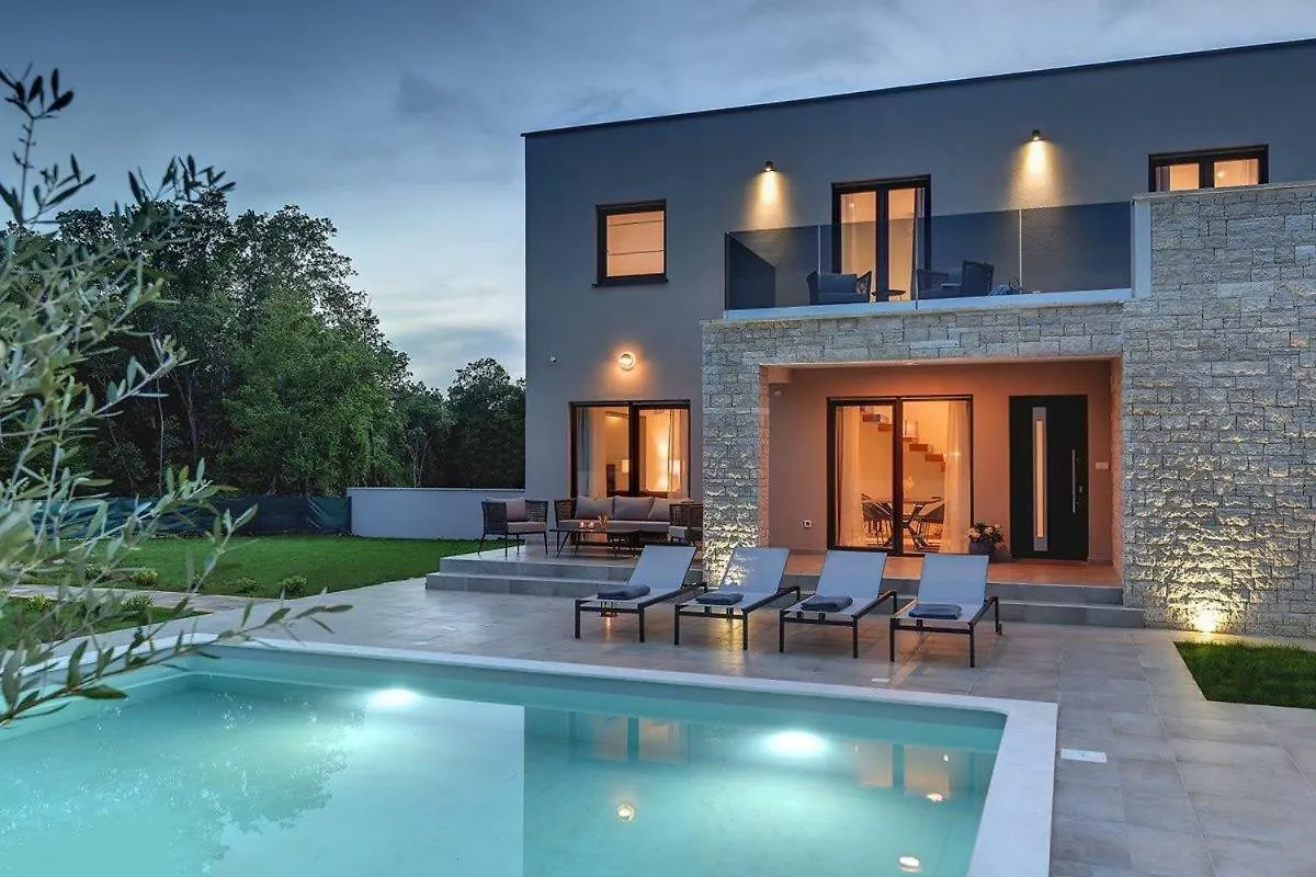 Villa Lobe Pula Kroatien